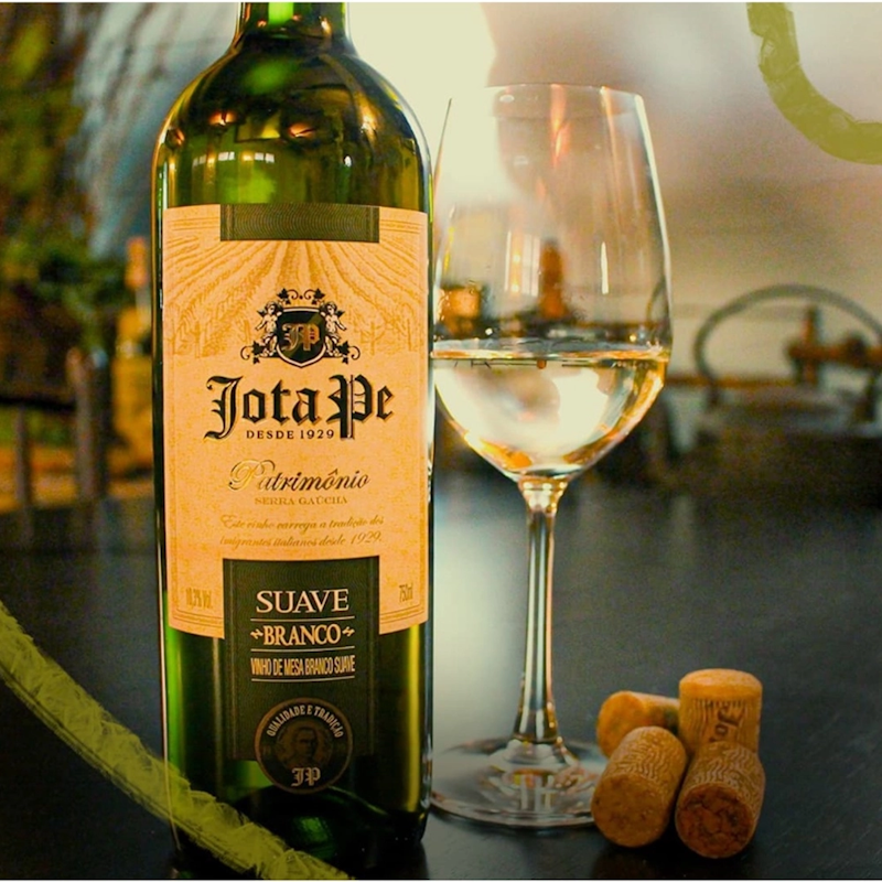 Vinho de Mesa Branco Suave 2