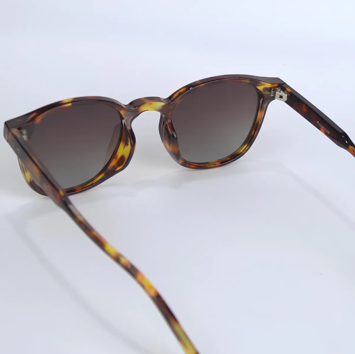 Óculos de Sol Feminino Redondo Degradê Polarizado Marrom UV 4