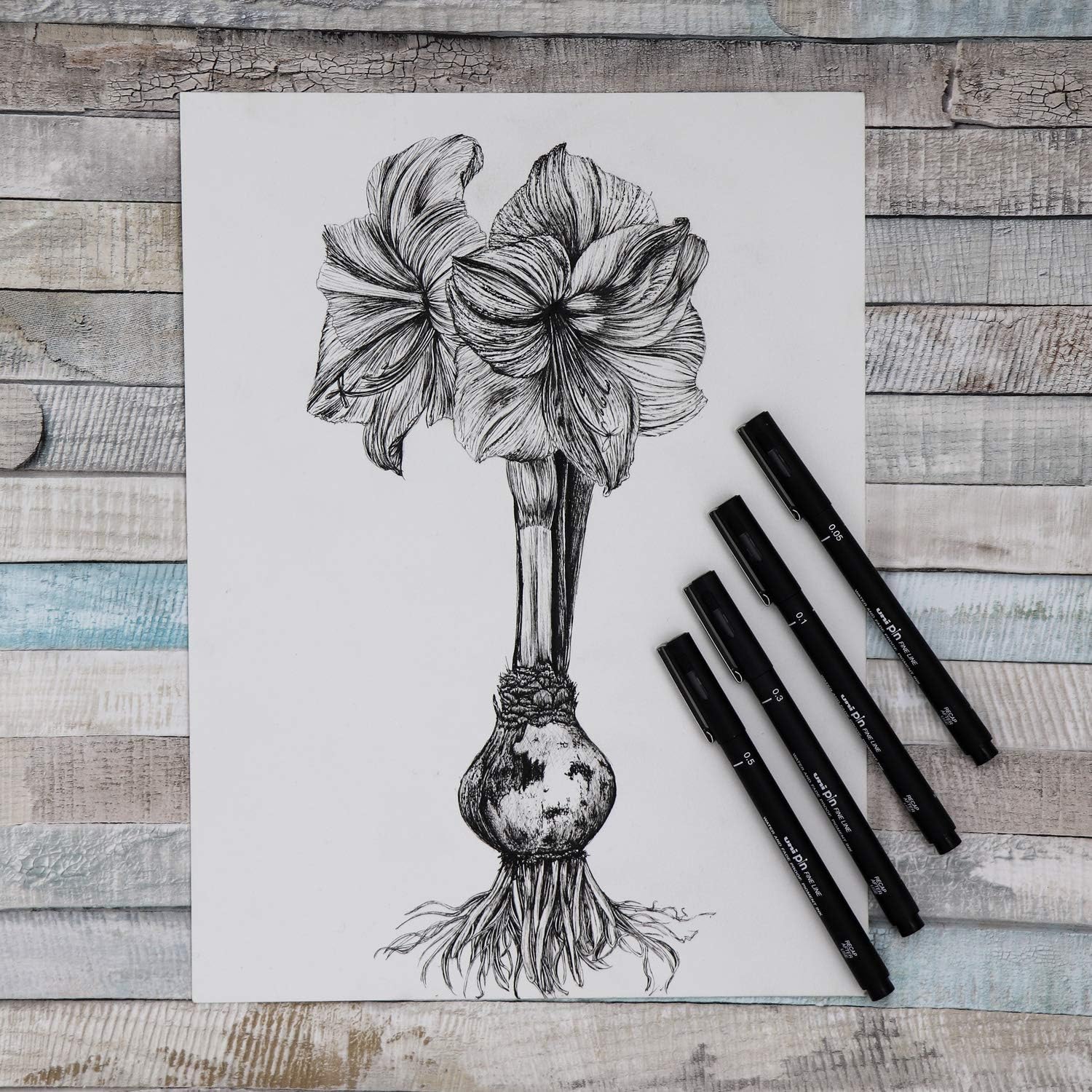 Caneta Brush Uni Pin Fine Line 3