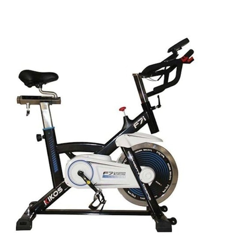Bicicleta Spinning Com Roda De Inércia De 13kg Wct Fitness Cor Preto