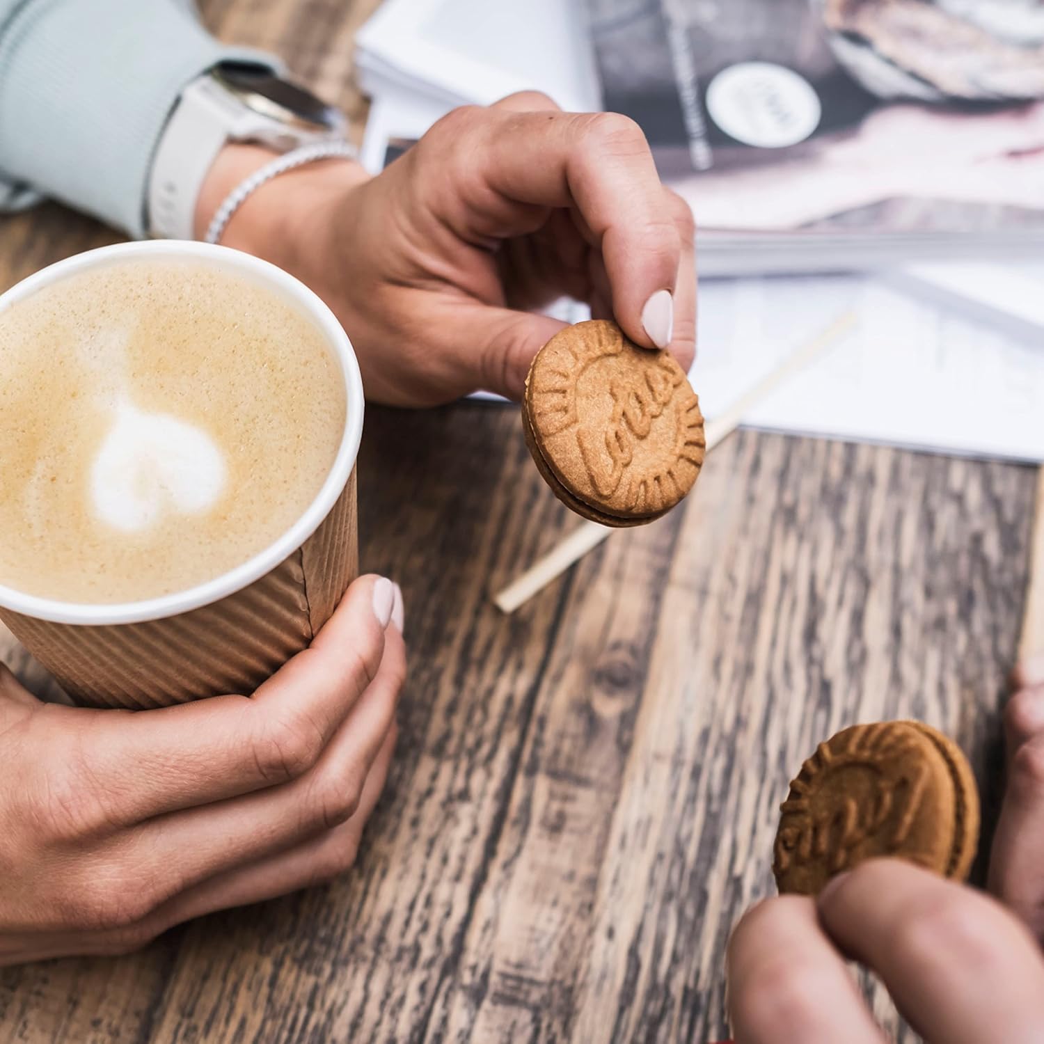Biscoff Milk Chocolate Lotus 3