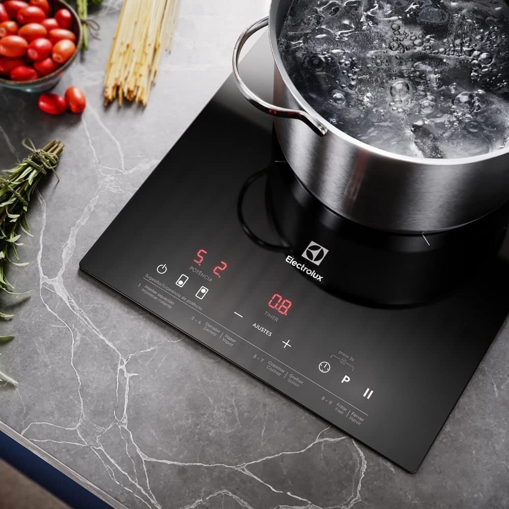 Cooktop 2 Bocas de Indução Electrolux Efficient 2 em 1 com Powerboost 2
