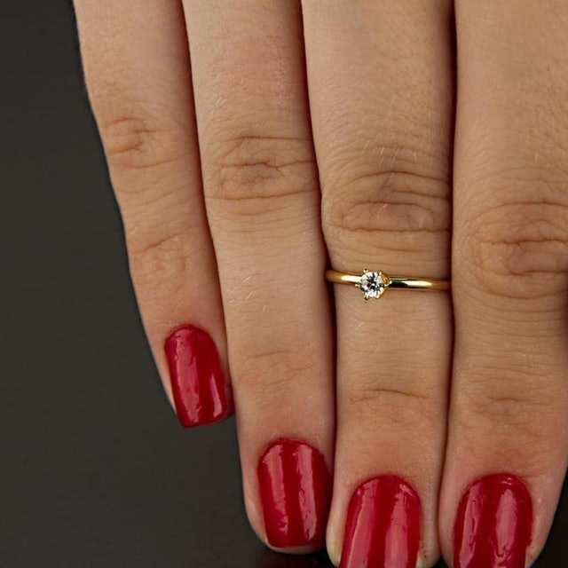 Anel Solitário de Ouro 18K com Zircônia 3