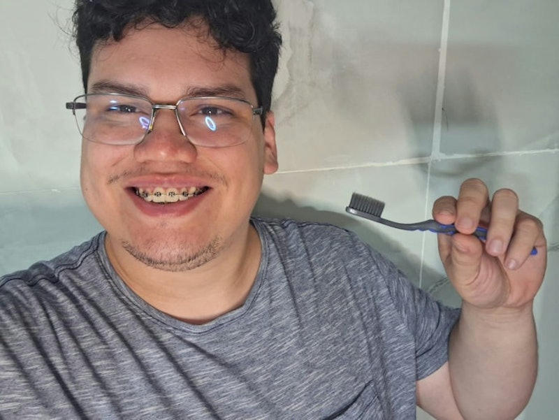Escova de Dente Slim Soft 4 Unidades 6