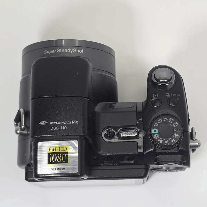 Cyber-Shot DSC-H9 3