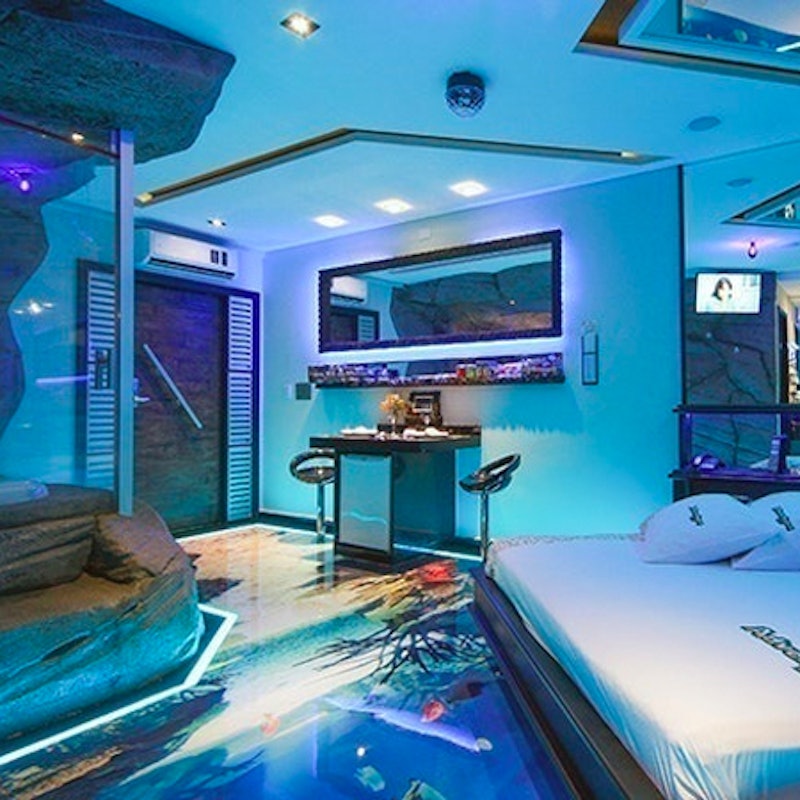 Adventure Motel 1