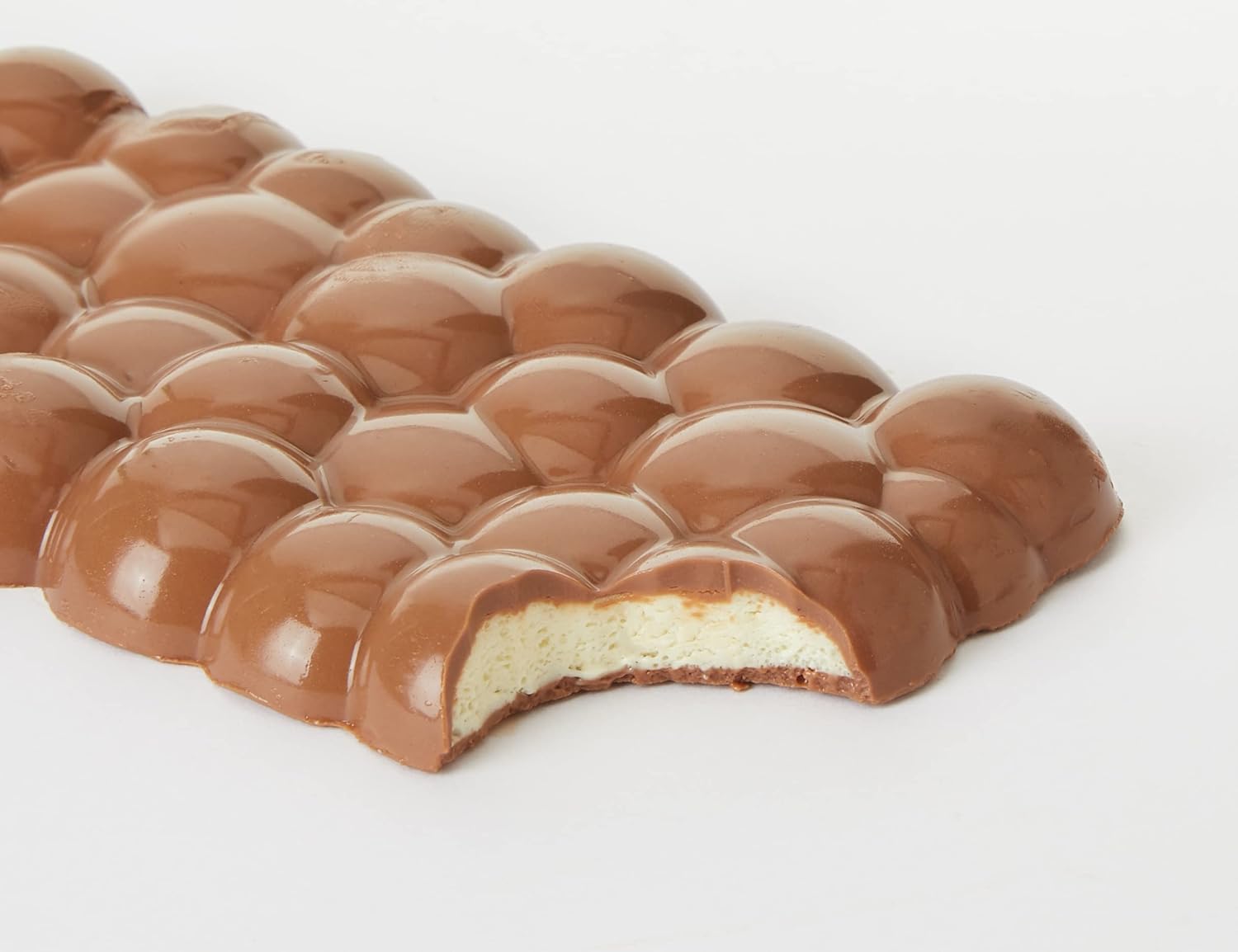 Milka Chocolate Bubbly White 100G 2