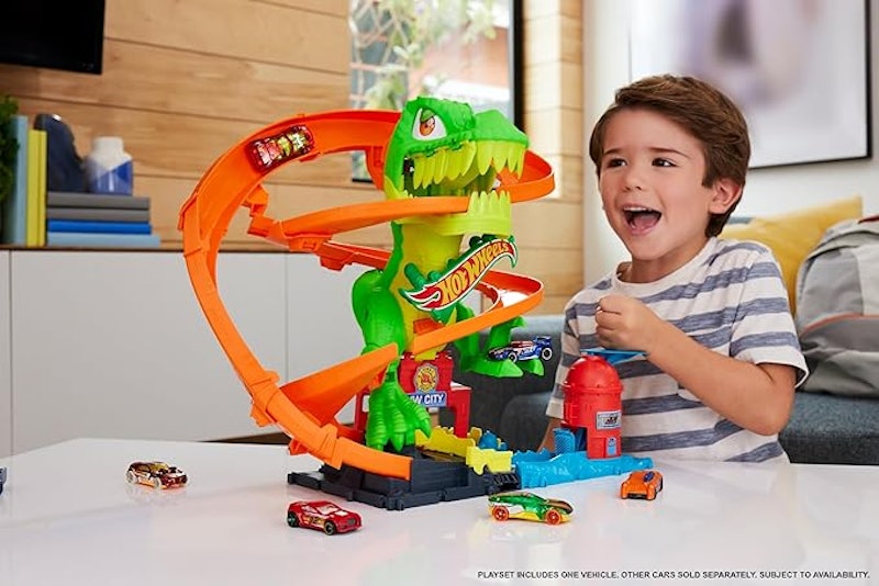 Pista Hot Wheels City T-Rex x Quartel de Bombeiros 5