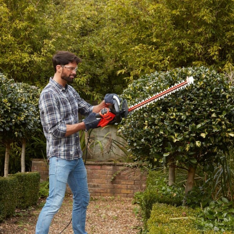 Aparador de Cerca Viva 22" 500 W 5