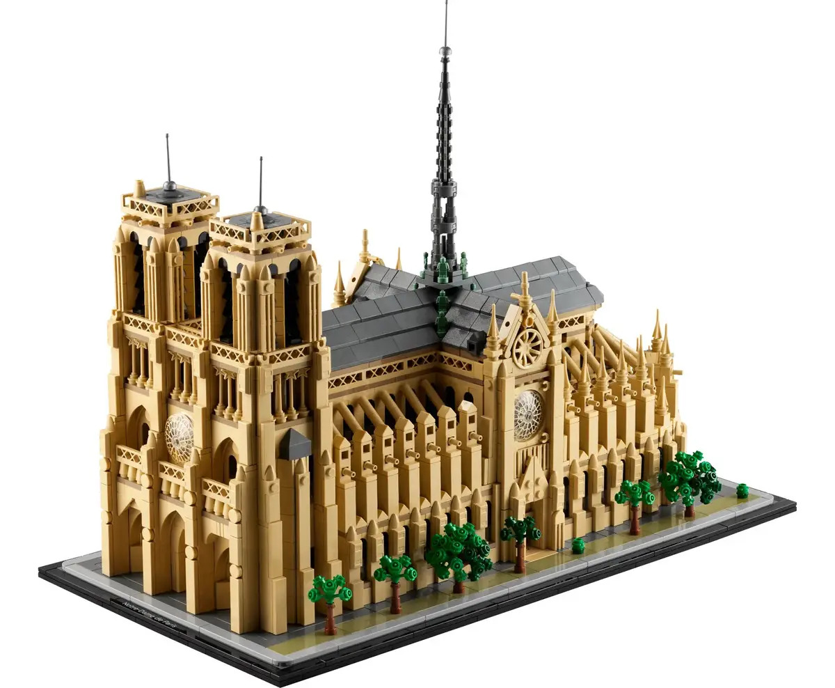 Lego Architecture Notre Dame de Paris 3
