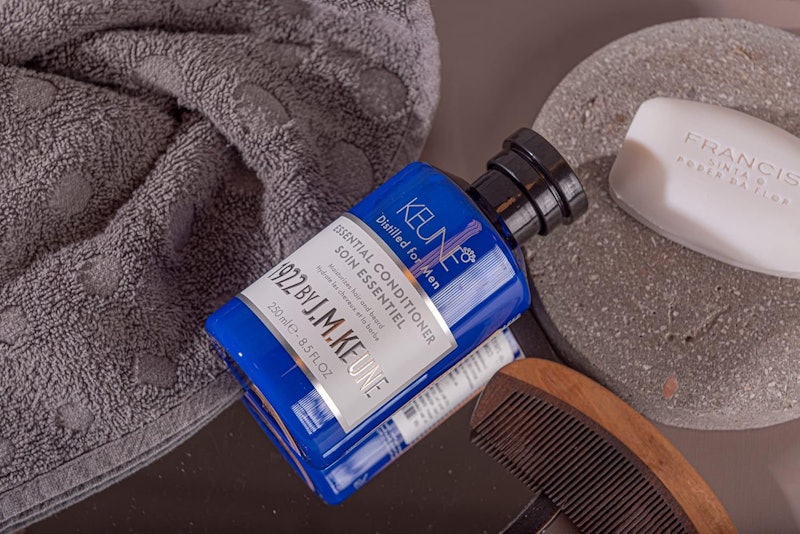 1922 By J.M. Keune Essential Conditioner 4