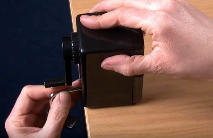 Apontador de Mesa Manual com Manivela 5