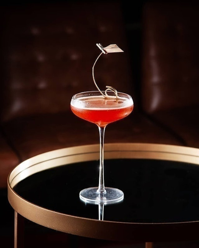 Santana Bar 4