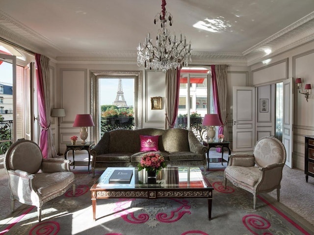 Hôtel Plaza Athénée - Dorchester Collection 1