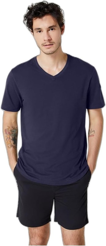 Camiseta Básica Masculina Manga Curta Gola V World 1