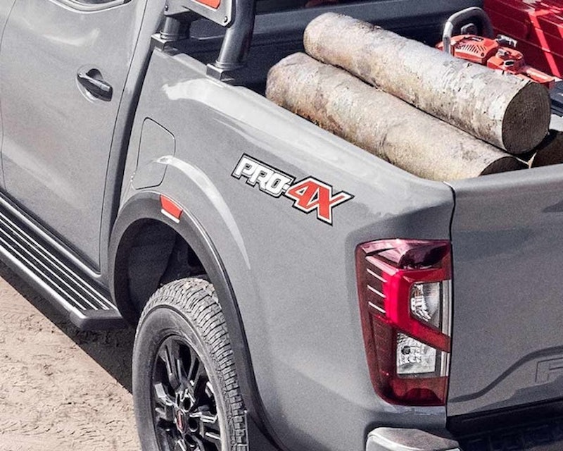 Nissan Frontier 2