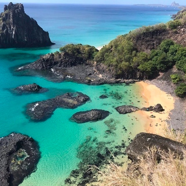Top 10 Melhores Praias de Pernambuco em 2026 (Baía do Sancho e mais) 3