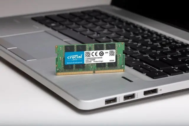 Crucial 8 GB DDR4-3200 SODIMM 3