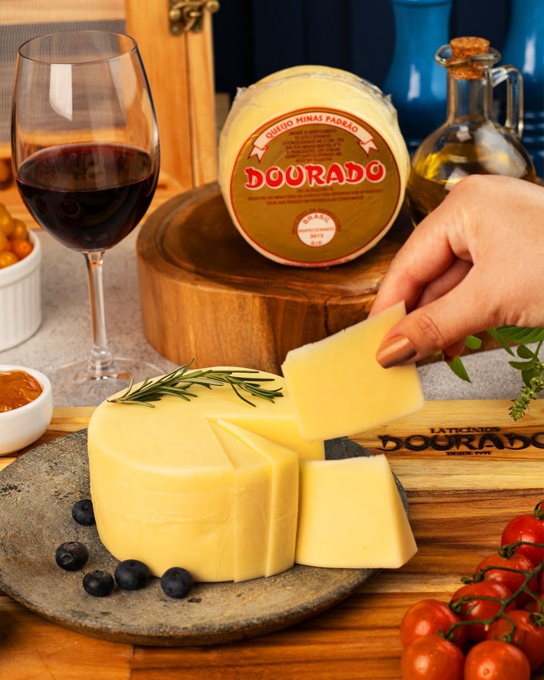 Queijo Minas Padrão Canastra Cremoso 3
