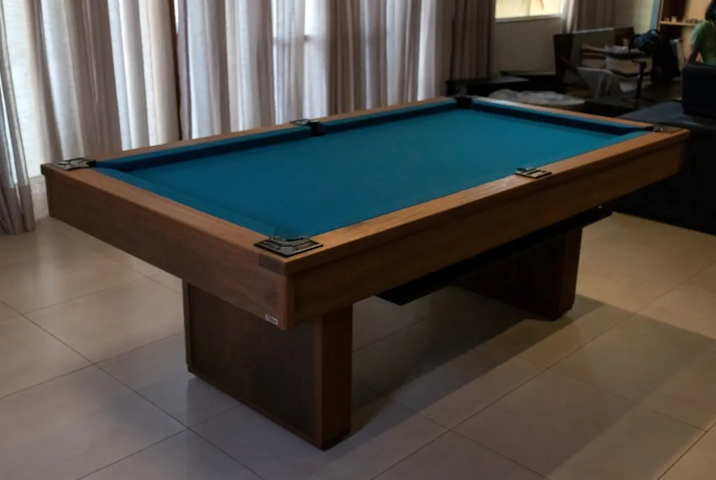 Mesa de Sinuca e Jantar com 2 Bancos 2