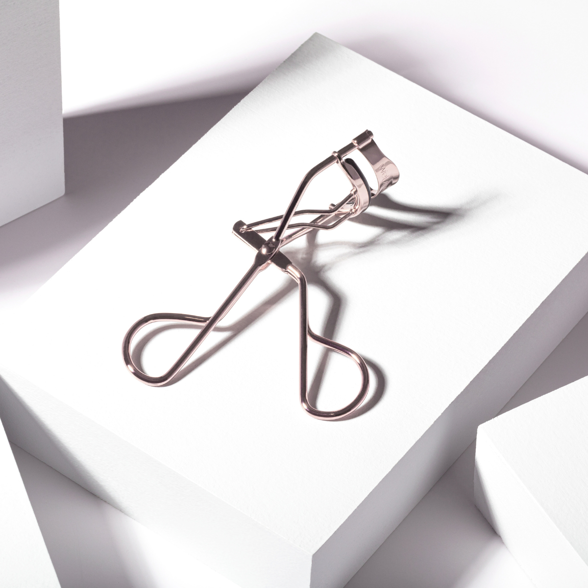 High On Lash Eyelash Curler 5
