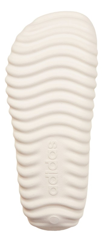 Chinelo Adissage 360rec 4