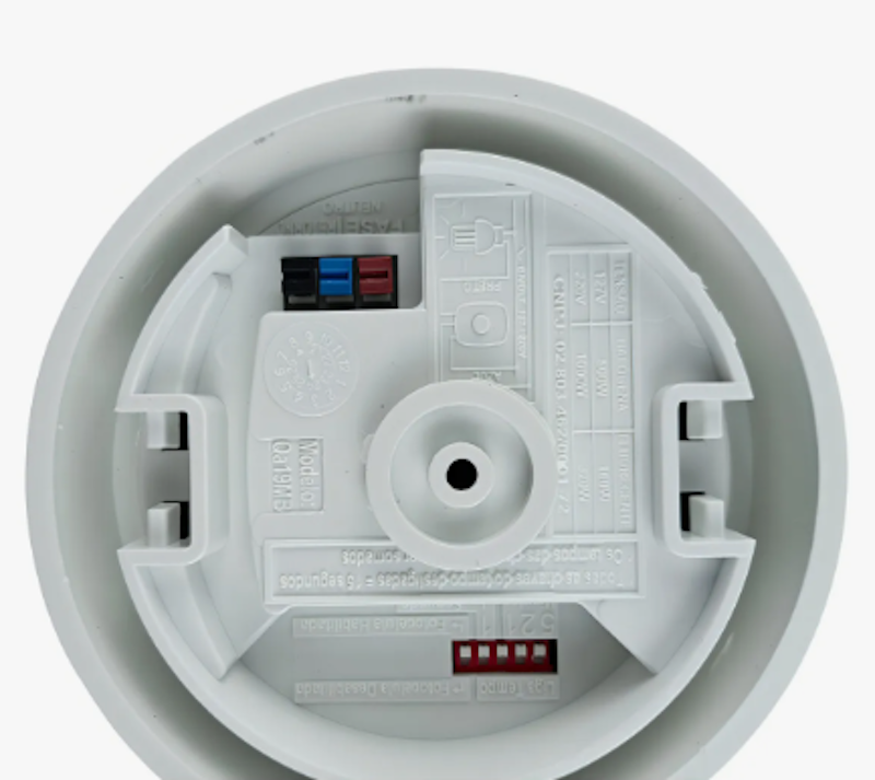 Sensor de Presença Multifuncional 3