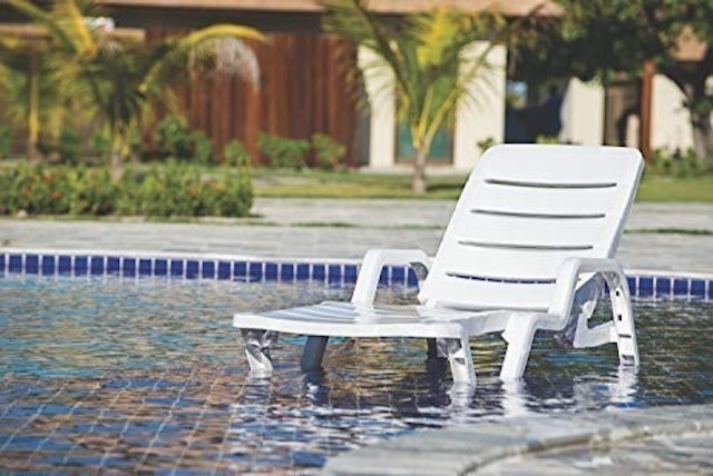Espreguiçadeira para Piscina Tramontina Leblon 2
