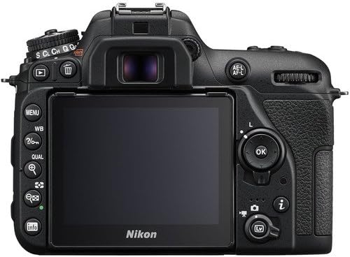Câmera D7500 + AF-S DX NIKKOR 18-140 VR 2
