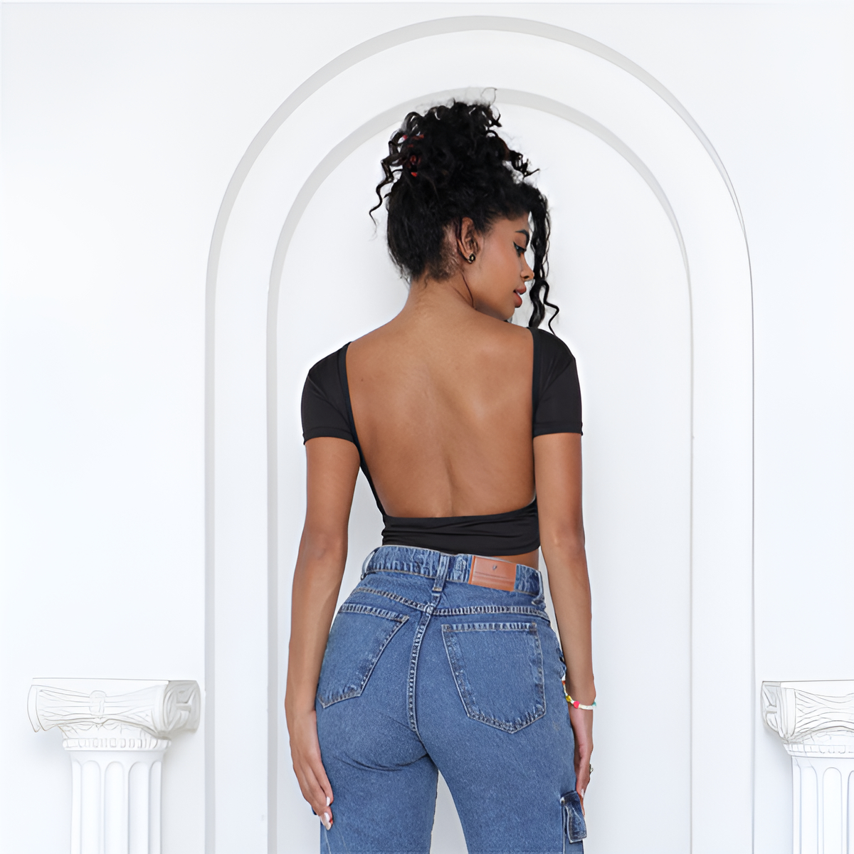 Blusa de Manga Curta Aberta nas Costas 4