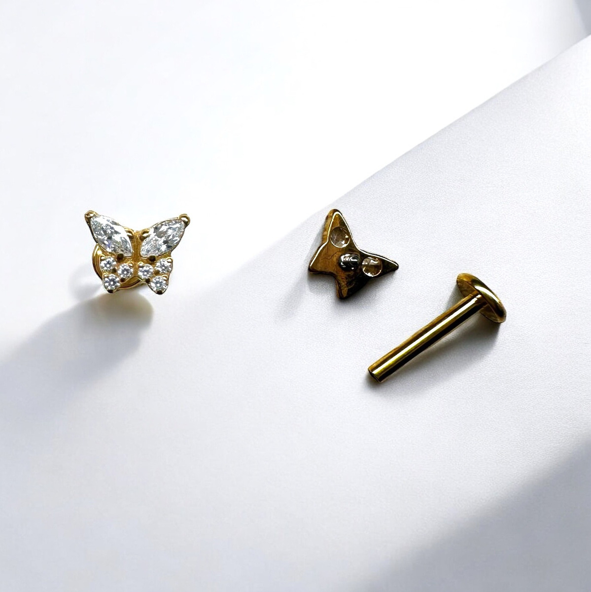 Piercing Titânio Mini Borboleta Cravejada Tragus Conch Natural 8 mm Mega Piercing 3