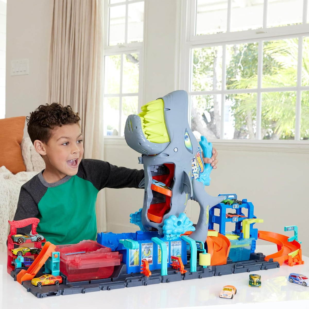 Hot Wheels City Pista de Brinquedo Lava-Rápido Mega Tubarão 3