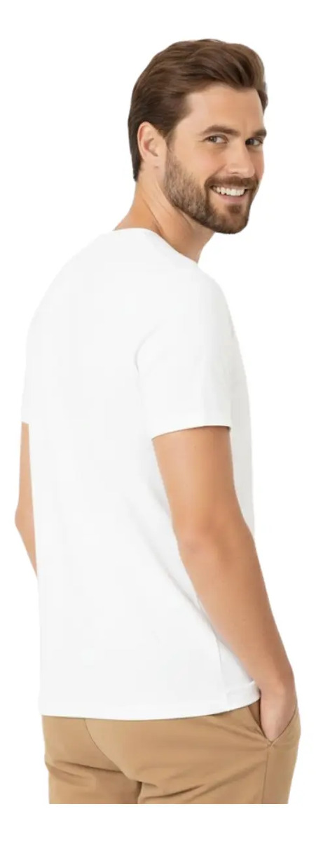 Camiseta Básica Masculina em Meia Malha  5