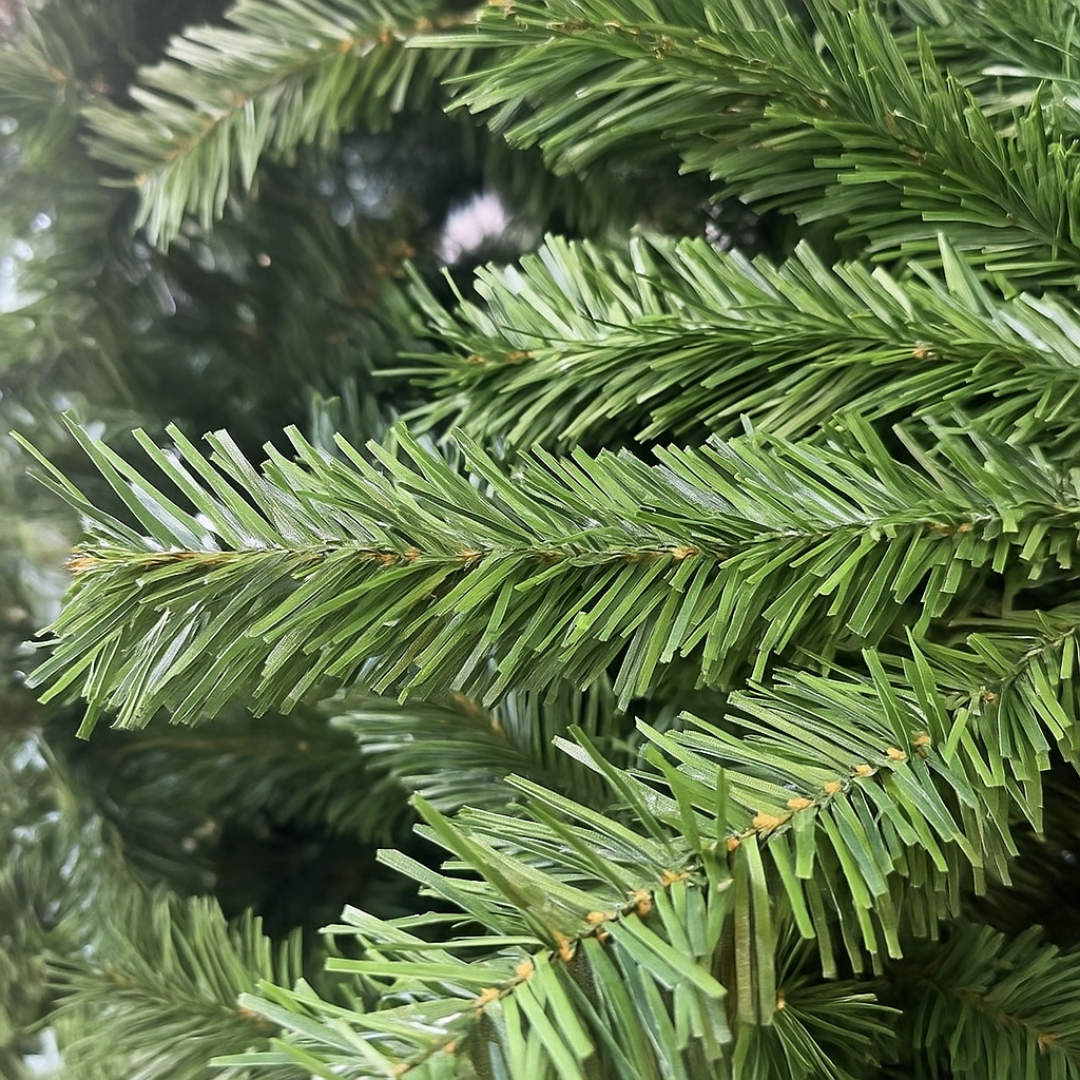 Árvore Natal Maresias Luxo 1,80 m 628 Galhos 2