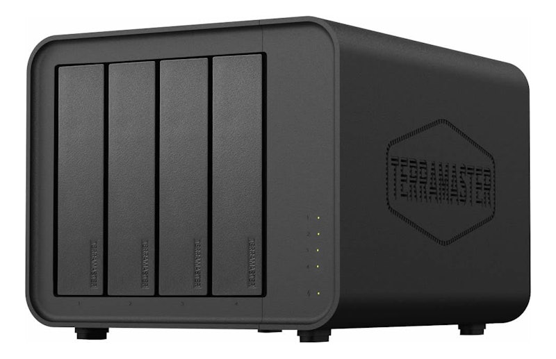 F4-424 Pro 4-Bay NAS 1