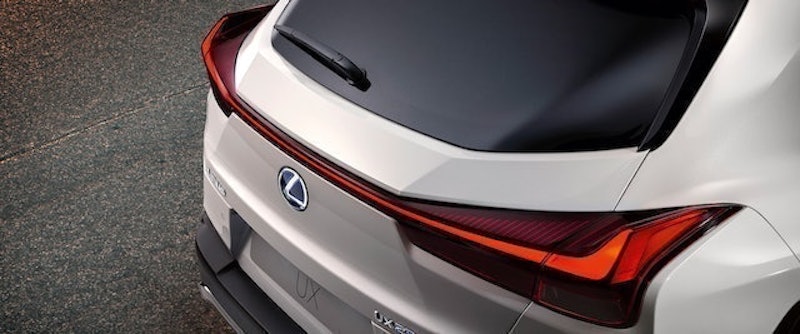 Lexus UX 250h Dynamic 5