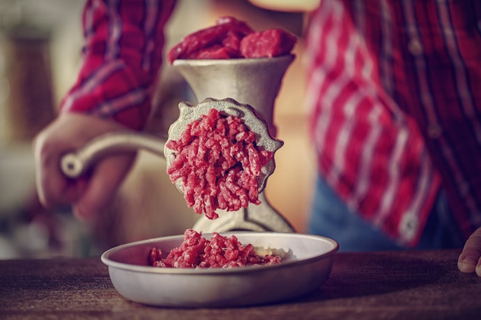 Para Moer até 2,4 kg de Carne por Minuto, Prefira Moedores com Bocas Tamanho 10