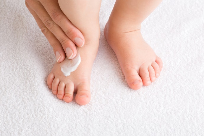 Para um Uso Seguro, Escolha um Hidratante para Bebê Certificado pela Anvisa