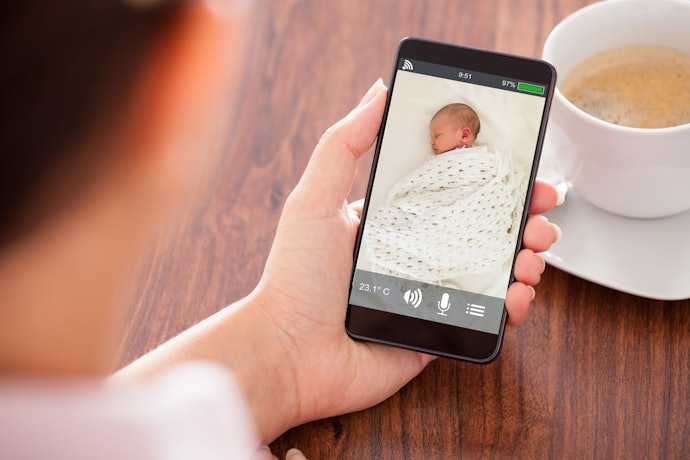 Para Monitorar o Bebê de Qualquer Lugar, Prefira a Babá Eletrônica com Wi-Fi
