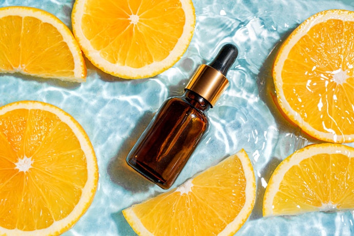 Para um Uso Seguro, Escolha Vitamina C Aprovada pela Anvisa e em Embalagem Âmbar ou Opaca