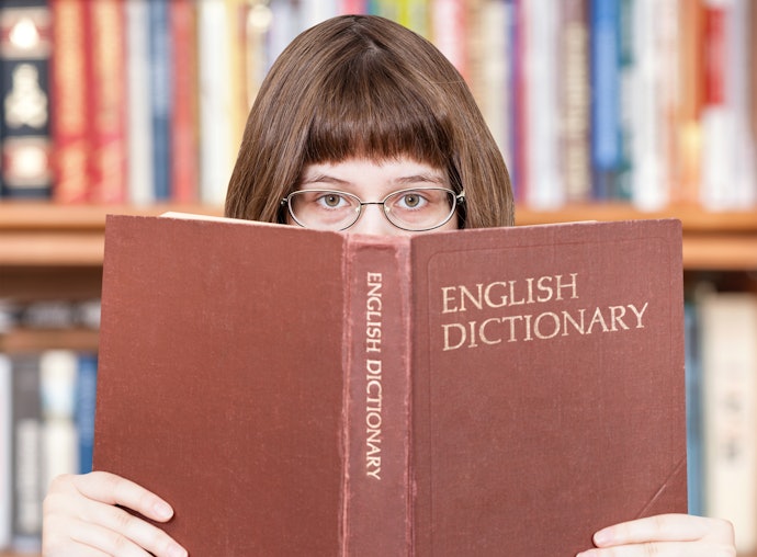 Dicionários de Inglês com Capa Comum São Mais Baratos, e com Capa Dura, Mais Duráveis