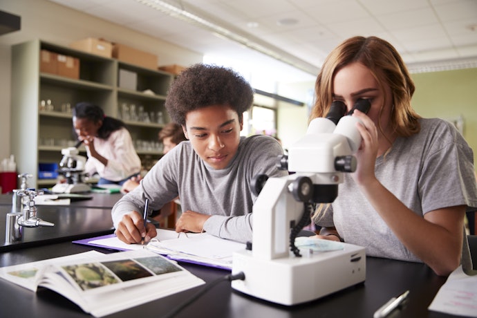 Confira o Conteúdo para Escolher o Livro de Biologia Mais Adequado