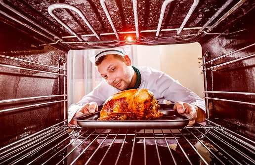Se Quer Preparar Receitas Avançadas, Opte por Forno Elétrico com Recursos Extras como Grill