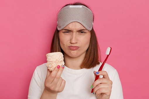 O Sabor das Pastas de Dente para Gengivite Não Costuma ser Tão Agradável