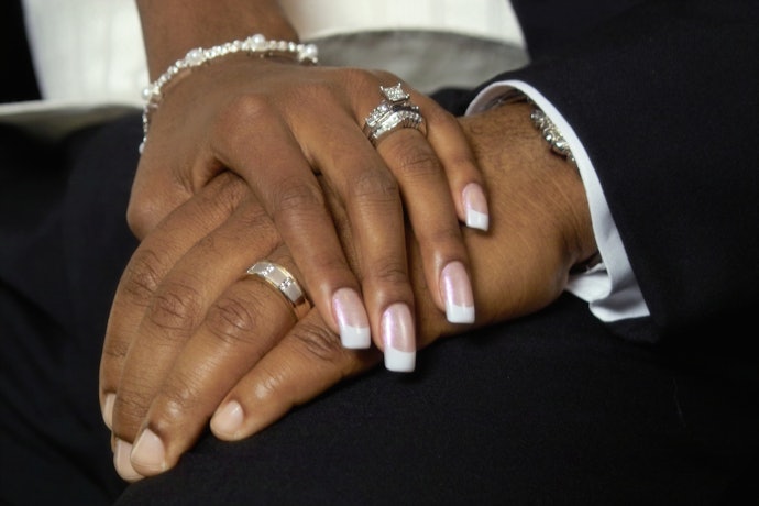 Um Bom Acabamento Traz Personalidade à Aliança de Casamento
