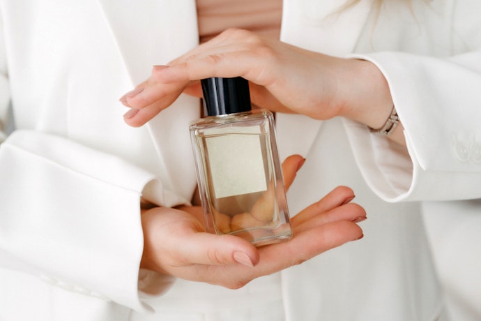 Para Usar em Casa, Prefira Perfumes para Cabelo com pelo Menos 120 ml