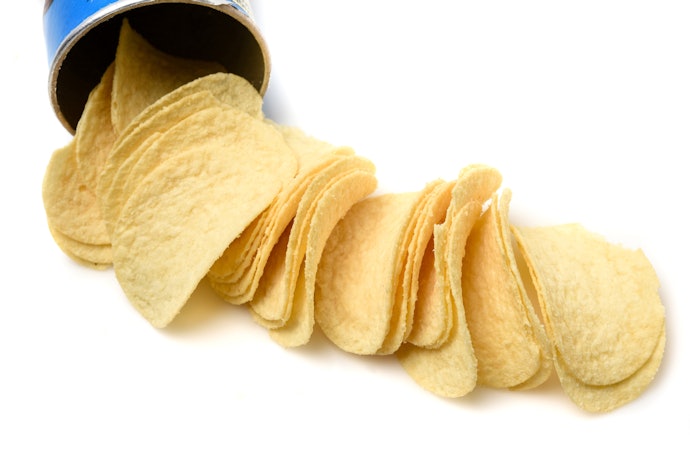 Fatiada ou Moldada? As Fatiadas São 100% Batata, as Moldadas Têm Mais Condimentos