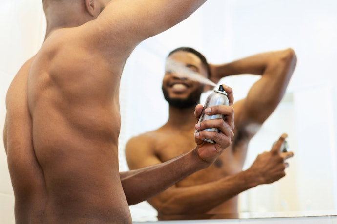 Para Uso Fácil e Secagem Rápida, Aposte em um Desodorante Masculino em Aerossol