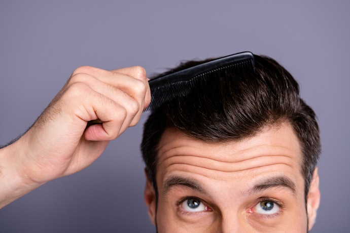 Quer Controlar a Caspa ou Queda? Prefira Shampoos 2 em 1 com Ações Extras