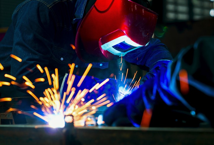 Uma Boa Máscara de Solda Automática Agiliza o Seu Trabalho